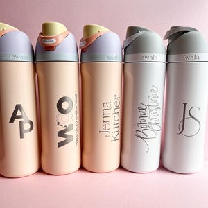 Personalized Owala Bottle 40 Laser Engraved Floral Tumbler Insulated Bottle Custom Logo Owala Stainless Steel Christmas gift promotional swag Bridesmaid Proposal business corporate
Custom Owala Water Bottle 32 oz Custom Jug Engraved Owala Birthflower Design Freesip Sway Stainless Steel Christmas gift business corporate logo Teacher Gift swag