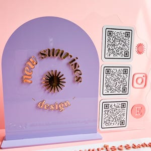QRコードスタンドディスプレイサインホルダーソーシャルメディアマルチQRコードレイヤーアクセサリー小売カウンタービジネスソーシャルメディアサインマーケティングツールショップ
