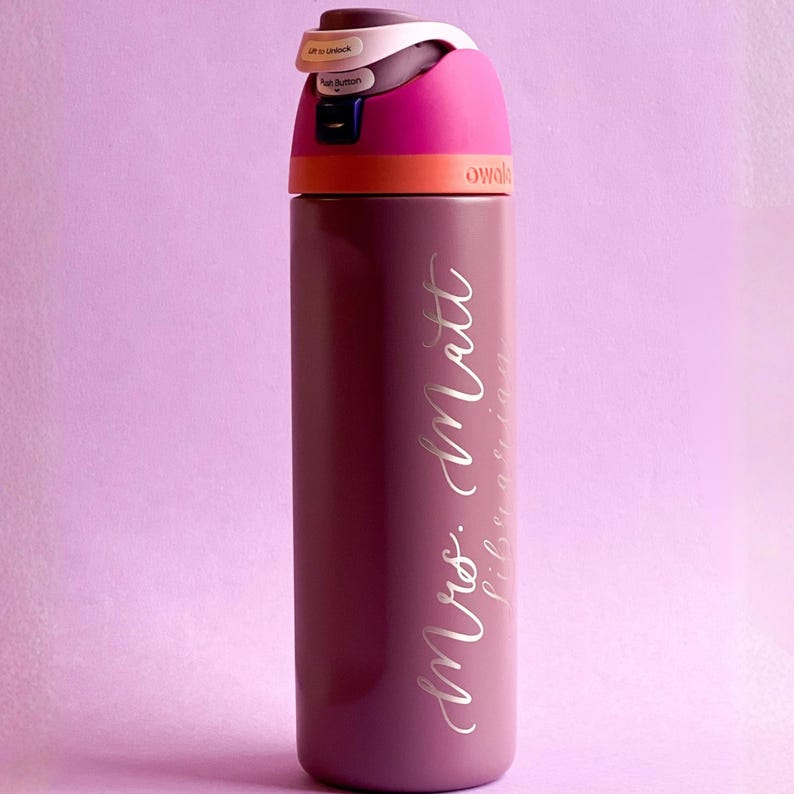 Freesip Sway 32 oz Custom Jug, Laser Engraved Owala with Birth Flower. Insulated Bottle, Your Logo Custom. Christmas gift, Teacher Gift, Bridesmaid Proposal essential.
Engraved Owala Bottle, 24oz Tumbler Dish with Personalized 3d Plate Owala style. Floral Tumbler, Stainless Steel. Christmas gift for Cheer Team, Custom Name Gift.