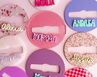 Scalloped Name Tag for 40, 20 oz 32 Tumbler 20 Acrylic Topper Custom Initial Lid Accessory Mothers Day Bottle Her Sorority Jug Cover