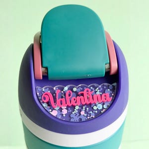 Adorno de Owala personalizado con letras acrílicas en relieve, tapa FreeSip, accesorio de taza personalizable, idea para regalo de cumpleaños, canasta de Pascua, recuerdo de fiesta