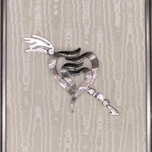 Einfach ein Herz, Vintage Schmuck, Kunst in Herzform, Upcycled Schmuck, handgemachte Schmuckkunst, Herz inspiriert, Silberschmuck