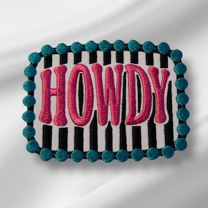 Broderad hattlapp med texten Howdy, lapp för truckerhatt, estetisk cowgirl-lapp, westerntema, värmeaktiverad självhäftande lapp