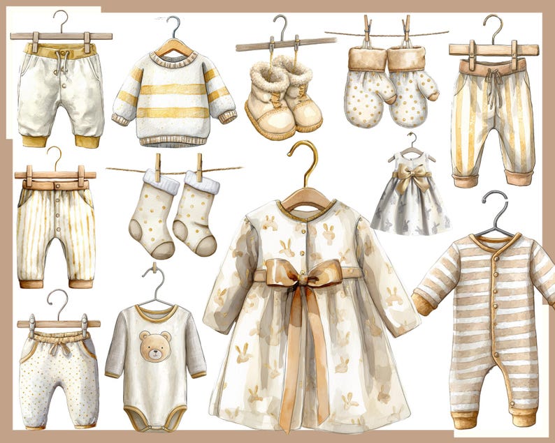Op de afbeelding: Waterverfillustratie van babykleding in cr&egrave;me- en goudtinten. De afbeelding toont verschillende items, waaronder broeken, truien, een jurk, een onesie, sokken, wanten en laarsjes. De kleding is versierd met strepen, stippen en een berenafbeelding.