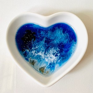 Turtle Ring Dish, Beach Ring Dish, Trinket Dish, ocean Dish, ceramic heart/circle shaped white color… Wedding Anniversary personalize gift!