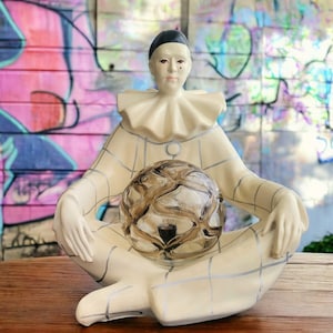 Sculptural Art Deco Pierrot ceramic table lamp by Nove di Bassano mood enhanging lighting