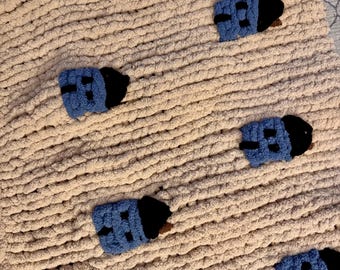 Handgefertigte Grobstrick Hausdecke I Beige Chenille Hausüberwurf
