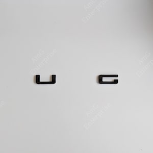 Letras de emblema de carro para porta-malas traseiro de metal preto brilhante para Ford KUGA ST LINE Mk3 SUV 2019 em diante - Autoadesivo - Descromático - Brilhante