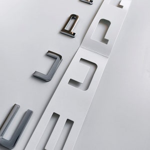 Letras de emblema para porta-malas traseiro em metal cromado prateado para Seat LEON Cupra com molde - Autoadesivo - Descromado - Brilhante