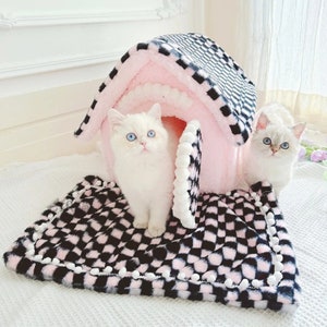 Comfy Cat House with Fluffy Blanket, Soft Pet Nest, Warm Cat Bed, Pet Products, Cute Kitten Bed