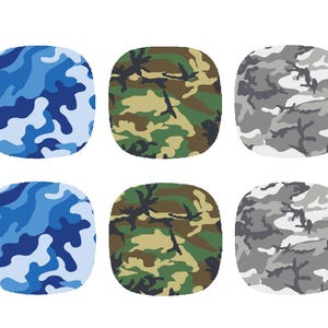 Op de afbeelding: Zes verschillende camouflagepatronen in een vierkante vorm. De patronen zijn blauw en wit, groen en bruin, en grijs en wit.