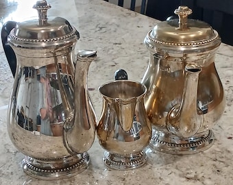 Silver-plated and Bakelite service, coffee pot, teapot and milk jug from the 20s and 30s Art Deco