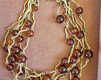 Collier Ras Du Cou Vintage Biche De Bere - Pendentif Enfant, Perles Acryliques Blanches