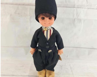 Bambola olandese vintage da casaro di Volendam, costume olandese, scarpe di legno