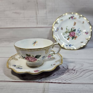 Royal Doulton Derby Days - Teacup Saucer Plate Set Floral Gold Trim