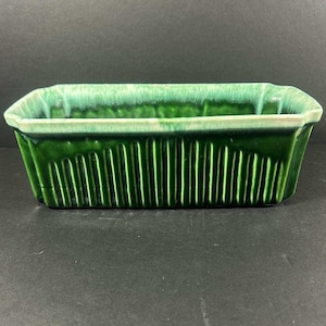 Maceta rectangular de cerámica Cookson Pottery, color verde, modelo 201, con diseño acanalado y efecto goteo, estilo vintage, fabricada en EE. UU., 25,4 cm (10").