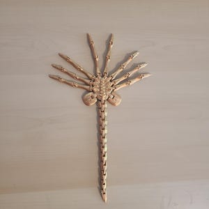 Articulated Facehugger - High-Detail Alien Replica