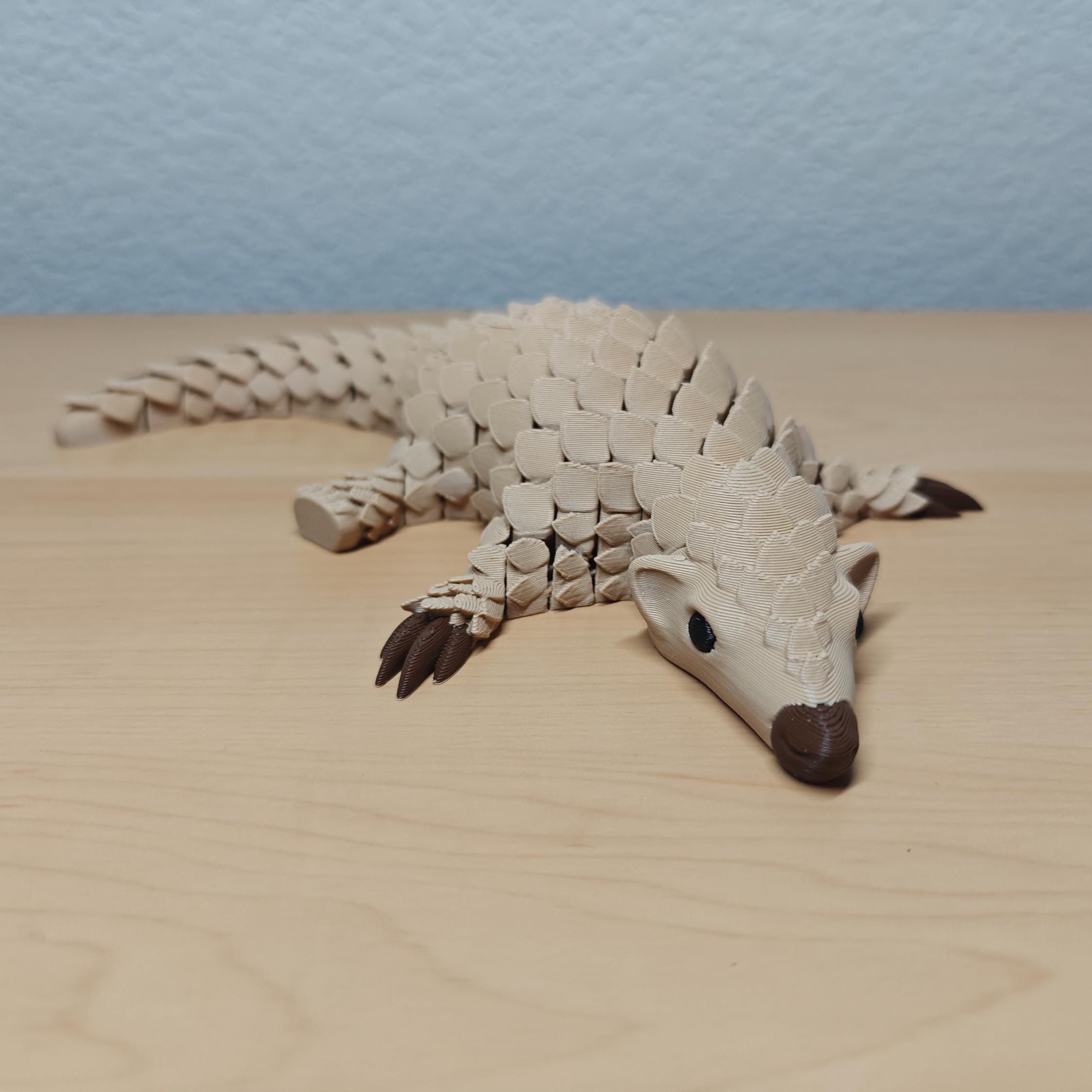 Articulated Pangolin – Flexible Animal Model