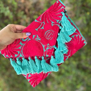 Mexican Artisanal Embroidered Purse Clutch - Floral Clutch, Mexico , Boho, Purse, Bolsa Mexicana, Artesanias, Artesanal, Chiapas, Bordado