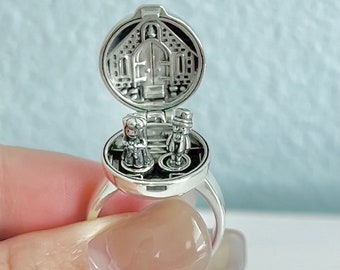 Polly pocket Bridesmaid Polly Nancy&#39;s Wedding Day Sterling silver charm Ring locket