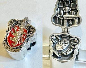 Polly pocket Style Harry Potter Hogwarts Gryffindor common room 925 silver charm for locket / bracelet / necklace