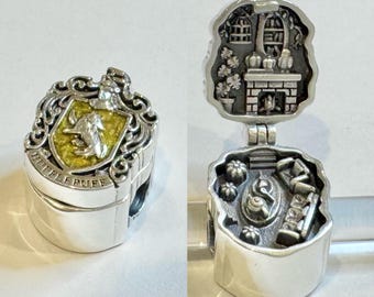 Ciondolo in argento 925 per medaglione/braccialetto/collana, stile Polly Pocket, Harry Potter, Hogwarts, Tassorosso, sala comune