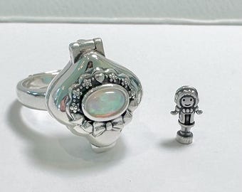Anello con ciondolo in argento sterling Polly Pocket "Polly's Tea Time Locket"