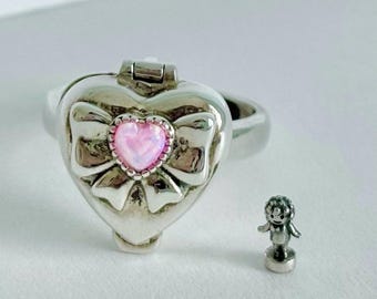 Polly pocket Pretty Present Locket Princess Polly in her Birthday Party locket Sterling silver charm Ring