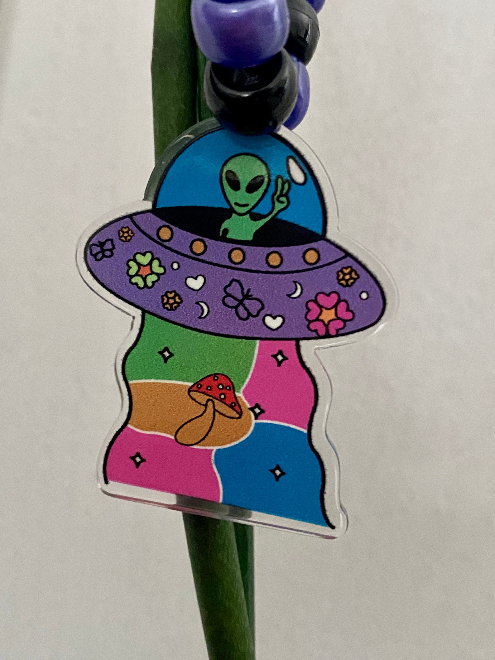 UFO Alien Kandi Bracelet Alien Lover UFO Inspired Sci-fi - Etsy