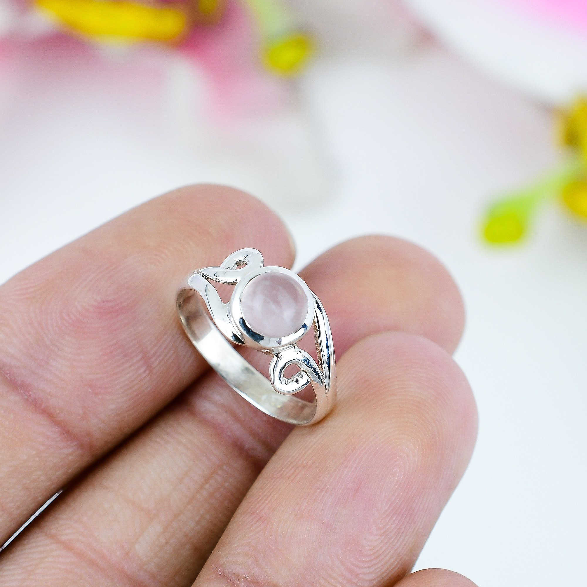 Natürlicher Rosenquarzring aus massivem Sterlingsilber 925, Rosenquarzschmuck, runder Steinring, rosa Steinring, einfacher Ring, Geschenk für Frau