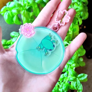 PREORDER - Frog on Lily Pad Shaker Keychain with Pink Flower Keyring - 3 Inch