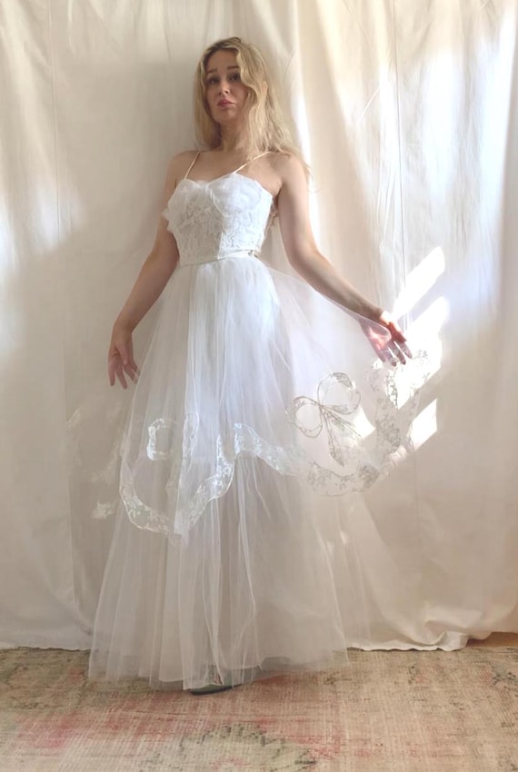 how to shorten a tulle wedding dress Tulle Dress Length SOS : r/Weddingsunder10k