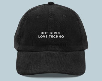 Hot Girls Love Techno-geborduurde hoed: Ravers, Club Kids en Techno Survivors-cadeaus