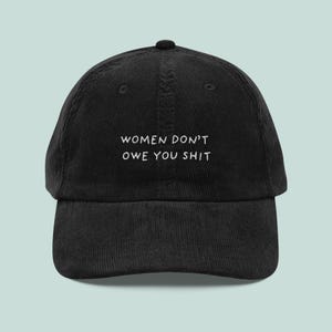 Gorra de pana con el lema "Las mujeres no te deben nada", gorra feminista bordada, gorra de la igualdad, regalos queer