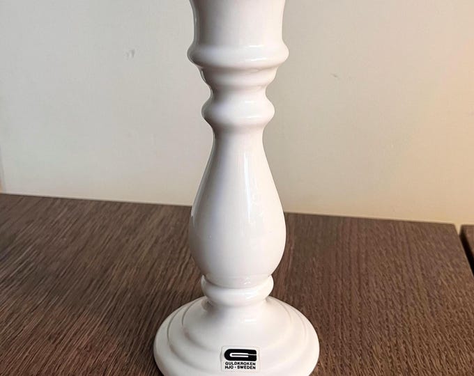 White ceramic candleholder, Guldkroken ceramic. Swedish design.