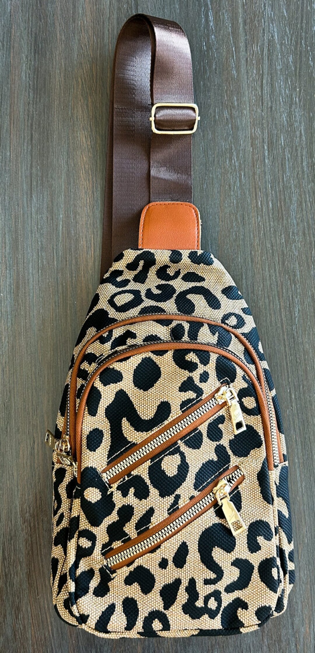 Trippy Print Pattern Crossbody bags