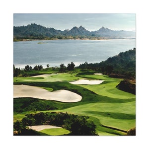 Golf Course Landscape Canvas Art - Father&#39;s Day Gift
