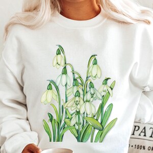 Flowers Sweatshirt Floral Sweatshirt Wildflowers Sweatshirt Nature Lover Gift Gardening Sweatshirt Botanical Gift for Her