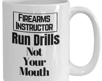 Taza de café de instructor de armas de fuego: regalo táctico para las fuerzas del orden