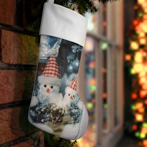 Delizia stravagante dei pupazzi di neve: ti presentiamo la nostra calza natalizia dei pupazzi di neve Dove l'arredamento gioioso incontra la tradizione commovente immagine 1