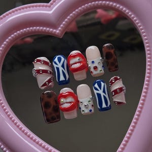 Lip Bite 3D Press Ons