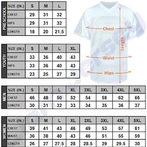 Puede incluir: Una camiseta blanca con cuello en V, tabla de tallas con medidas en pulgadas para preescolares, j&oacute;venes, hombres y mujeres. La tabla incluye medidas de pecho, cadera y largo para varias tallas, de la S a la 5XL. El texto en la parte inferior dice: "Si tiene alguna pregunta sobre la tabla de tallas, cont&aacute;ctenos de inmediato."