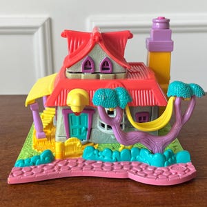 Vintage 1994 Polly Pocket Kitty House Playset - Light-Up Cat Mews House