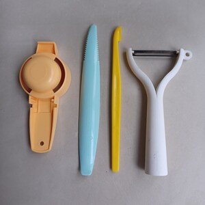 Vintage Lot of Four Assorted Tupperware Kitchen Utensils
