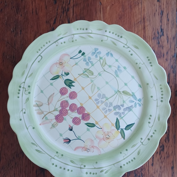 The Evelyn Collection Tracy Dinner Plates Lunch Plates Retired Collection