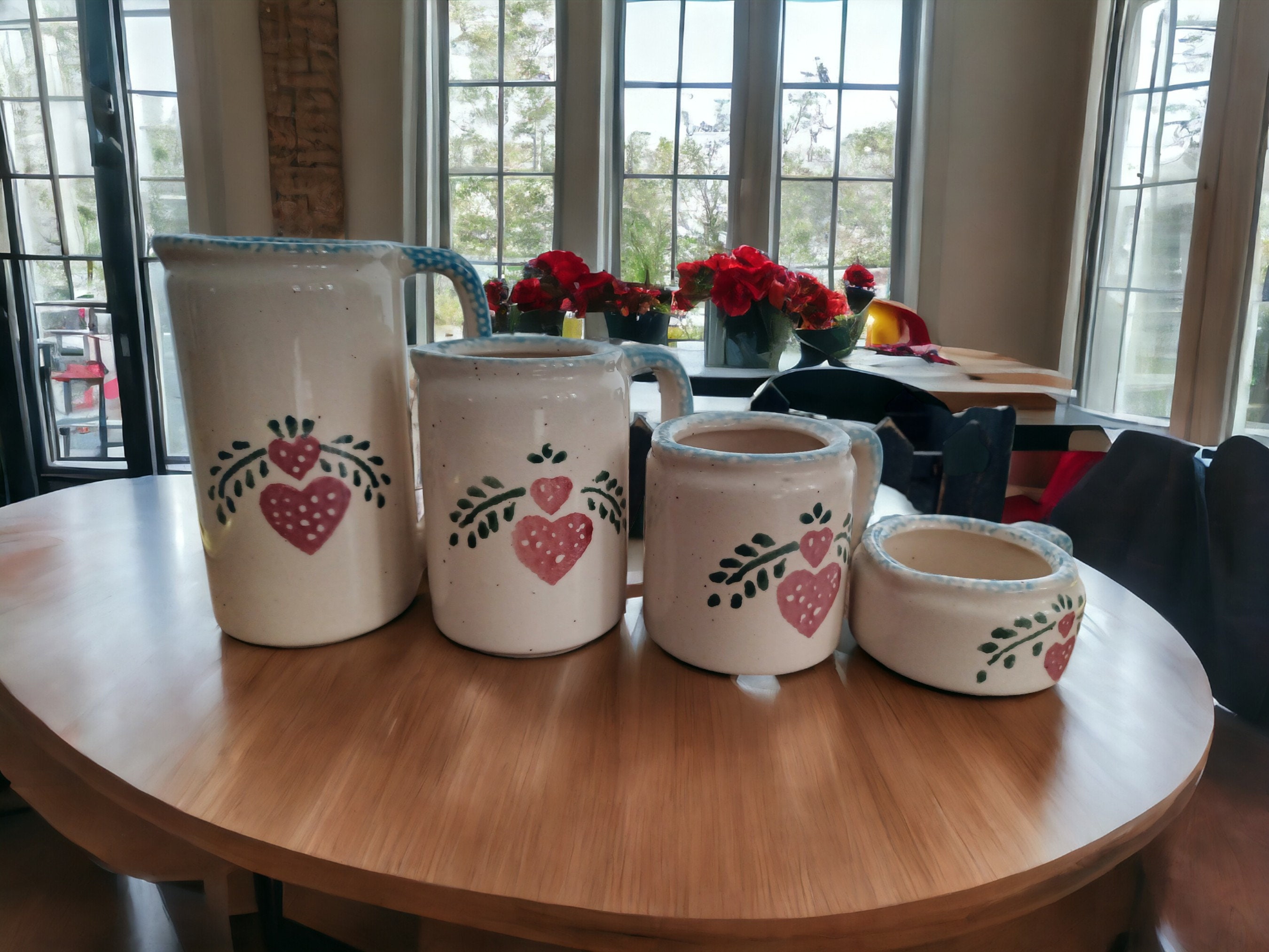 Vintage Set of 4 Sponge Heart Motif Stoneware Measuring Cups With Wooden Picket Fence Carrying Box Cottage Chic
