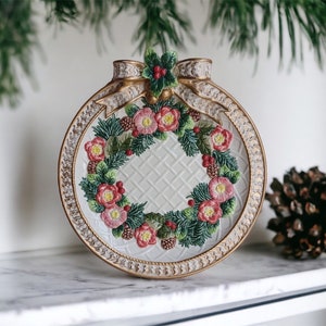 Vintage Fitz and Floyd Christmas Raised Ribbon Wreath Plate With Gold Bow Discontinued Hand Painted Canape Dessert Santa&#39;s Cookie Plate