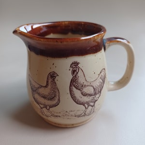 Vintage 1979 Enesco Huhn und Hahn Creamer Country Road Muster