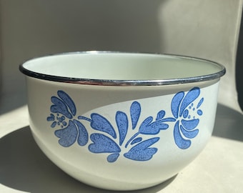 Vintage Pfaltzgraff Metal Bowl con patrón de arte popular americano azul Yorktowne