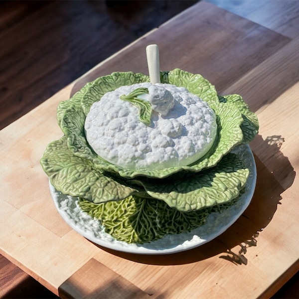 Vintage Bordallo Pinheiro Cabbage Leaf Cauliflower Soup Tureen From Portugal, With Lid & Ladle